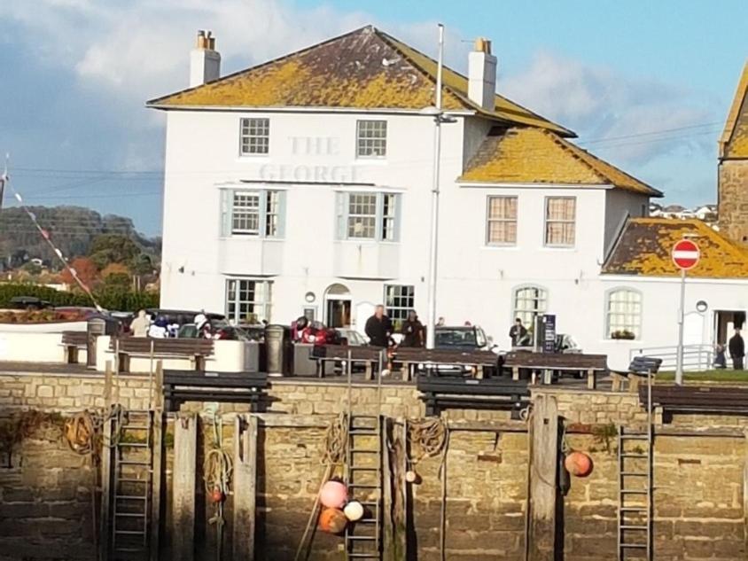The George Hotel West Bay Exterior foto